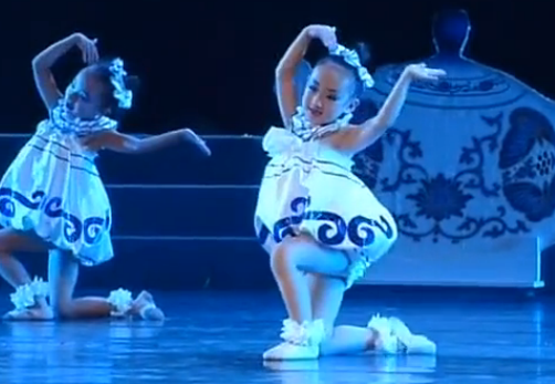 新款我是一只小茶壶儿童表演服幼儿园舞蹈服中学生