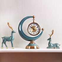 Crescent clock European-style clock desktop clock living room bucket cabinet TV cabinet modern simple decorative ornaments silent clock