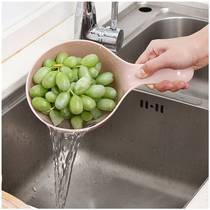 Zhi household kitchen water scoop thickened plastic water spoon Bath scoop Childrens shampoo spoon Baby baby bath water