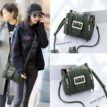 Singapore Tide Cards Bag for women 2022 new Korean version 100 hitch mini girl hand single shoulder inclined satchel bag