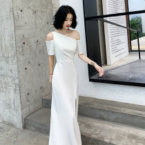白色晚礼服裙女2020新款宴会气质长款简单大方平时可穿连衣裙单肩