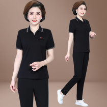 2020新款妈妈翻领t恤洋气中年运动套装女夏时尚中老年上衣两件套
