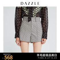 Dazzle ground element autumn new casual solid color houndstooth suit shorts female 2G3Q1133D