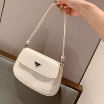 French Niche Design Bull Leather Flip-Arm Underarm Bag Women 2021 New Saddle Pack 100 Hitch Genuine Leather Single Shoulder Handbag