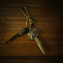 Retro brass motorcycle key head handmade thousand face skull chief keychain motorcycle retro modified embryo