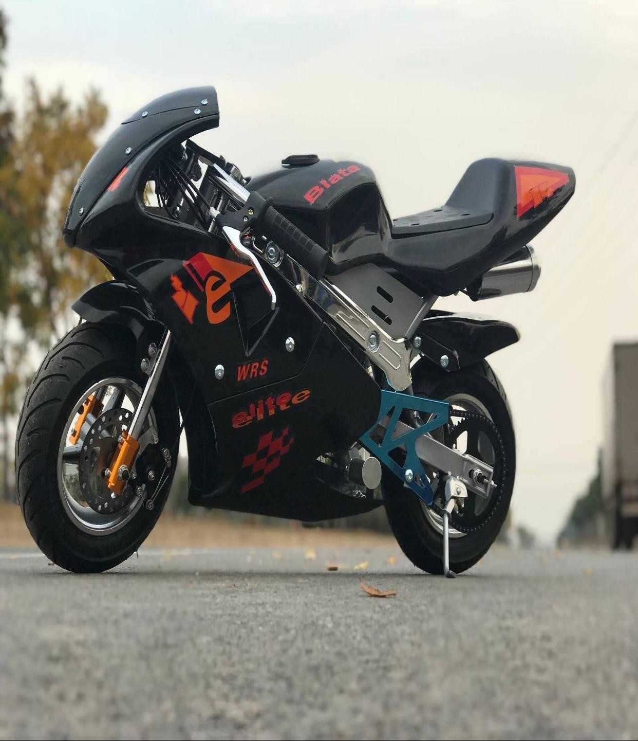 2021 new two rush four small sports car small squad race 49cc mini motorcycle single cylinder electric start Street sports car