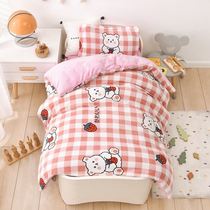 Winter kindergarten quilt three pieces of stuffed cot cot cot cot cot cot with cottage cots for children to be admitted to the garden