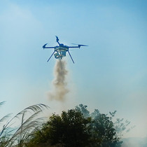 Mist insecticidal spraying fruit trees pesticide smoke drone smoke water spray plant protection machine atomized spray