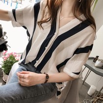 2021 summer new fashion loose large size V-neck striped shirt women's short sleeve top BF casual Han fan shirt