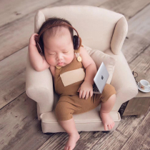 The new 100-day baby photo studio photo assistant children props photography seat Newborn full moon shape small sofa