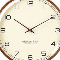 Modern minimalist solid wood creative living room wall clock home fashion wall clock personality mute atmospheric decorative clock