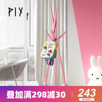  PIY red dot design Mini coat rack Simple creative Nordic light luxury hanger Children hanger floor-to-ceiling bedroom