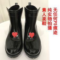 Water shoes ladies summer light high grade rain boots Japanese beautiful rain boots Korean fashion non-slip 2021 new fashion