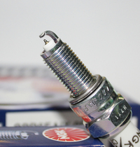 NGK Iridium spark plug is suitable for Storm eye CB190R Shadow Shadow Phantom magic King God of War CBF150