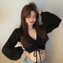 2021 spring and autumn collar cage new sexy v lamp sleeve design sense drawstring short Dew shirt Joker t bottom navel top female