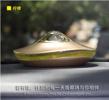 奔驰宝马mini奥迪大众保时捷新款汽车载香水熏座高档创意饰高清图片