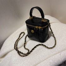 Small Crowddesign Mini Packet Bag Women 2021 New 100 Hitch Chain Slanted Satchel Fashion Box Key Bag