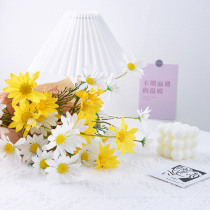 Simulation Mini Daisy Photo Props Foreign Ganju Fake Flowers Spring Tour Writing Shooting Props Home Living Room Decoration Pendulum