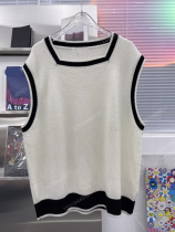 2021 early autumn new female simple fashion square collar black and white contrast sleeveless thin knitted vest CD home Vest Women