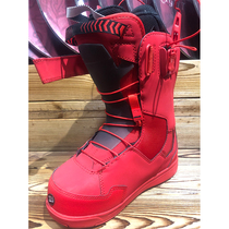 Snow family ski equipment Deeluxe mens and womens snowboard shoes with hard inserts