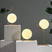 New Nordic led desk lamp Personality spherical lampshade Simple study warm bedroom Creative bedside Metal ball table lamp Bedside luminous lamp Aisle bedroom table lamp Rechargeable bed lamp