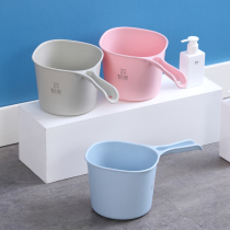 Ruibo thickened plastic water scoop large bath bath water scoop home deepened water spoon Kitchen long handle scoop