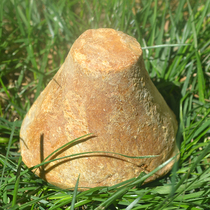 Send 2 pieces of Xinjiang soil soap shaking sound with strong degreasing laundry soap Kuqa soil soap Kuqa handmade soap