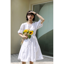 We are very good at dandelion full-length embroidered dresses showing thin Lixia Lifeng q6521