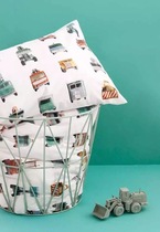 Two piece set of children's bedding car