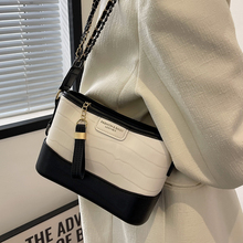 美国MK今年流行包包女2023新款时尚链条包单肩斜挎包高级感流浪包