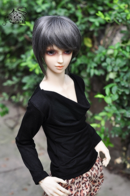 taobao agent M3 BJD baby clothes 4 points and 3 points HID Uncle shopkeeper recommendation black swing collar sweater strong uncle customization