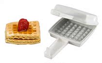 HOME-X Microwavable Classic Square Belgian Waffle Mak
