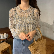  Japanese floral chiffon shirt womens 2021 spring and autumn Korean version of the small shirt western style all-match temperament chiffon long-sleeved shirt top