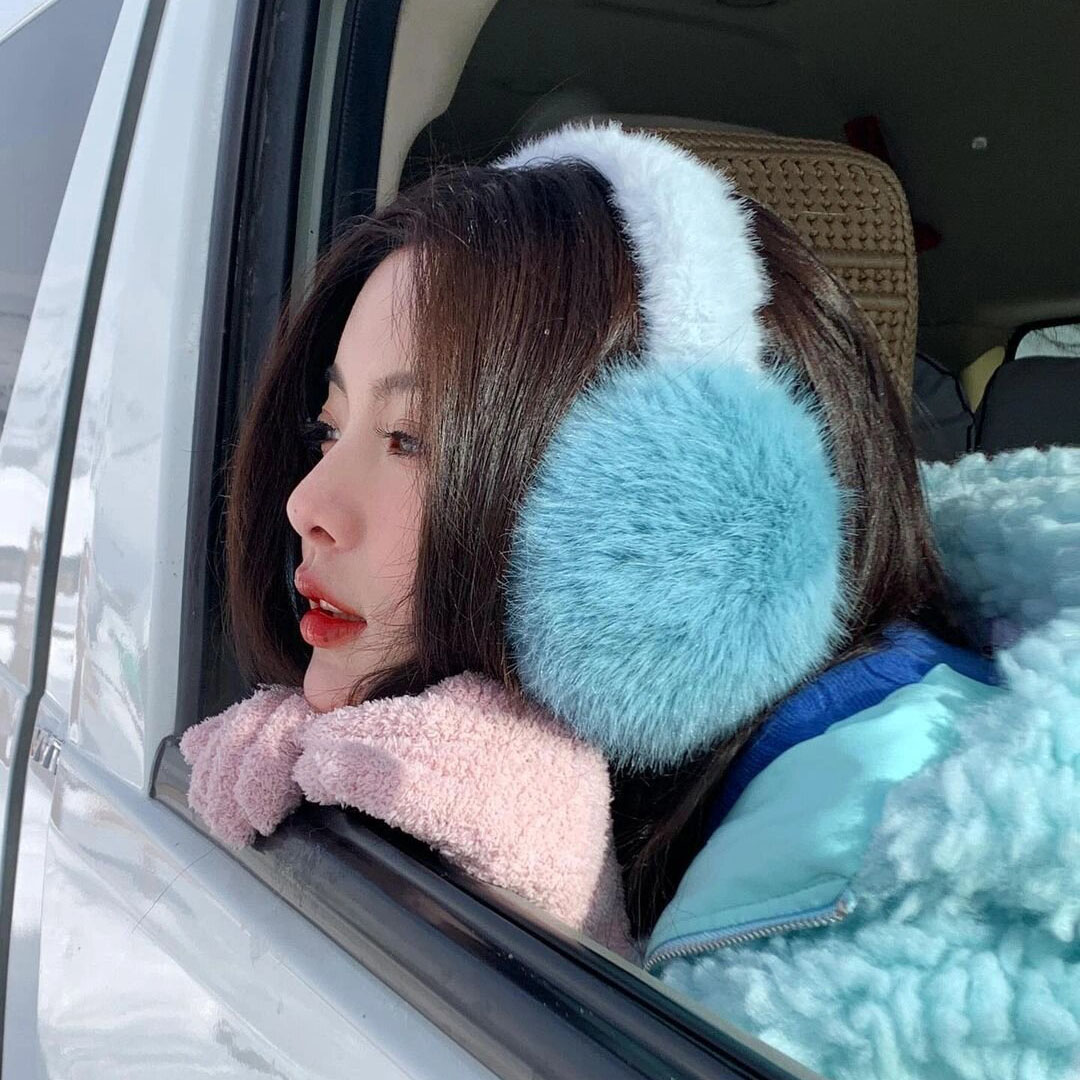 Yang Chaoyue と同じスタイルのブルーの模造キツネの毛皮の暖かいイヤーマフ、女性用冬豪華なイヤーウォーマー、学生用、かわいいイヤーマフとイヤーバッグ