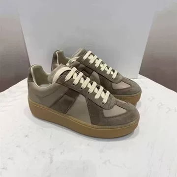 Maison Margiela ポインテッドトゥパイソンローファー Maison Margiela ポインテッドトゥパイソンローファー 2025年