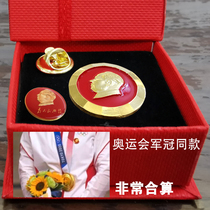 Grandpa Mao statue Olympic military crown with the same badge Commemorative medal Great chairmans head brooch Chest badge Collection medal