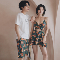 Retro green couple swimsuit 2021 New conjoined Conservative belly Thin Thin seaside resort beach resort beach hot spring swimsuit women