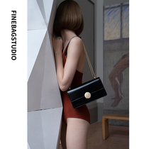Finebag2021 summer new French high-end sense chain oblique cross bag female fashion ins niche design