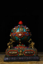 Tibetan bronze tires are hand-beaten inlaid gem beads Old Warp wheel there are scriptures and religious supplies in the tube