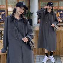Pregnant women spring dress 2021 new loose sweater net red suit go out autumn and winter plus velvet dress spring and autumn