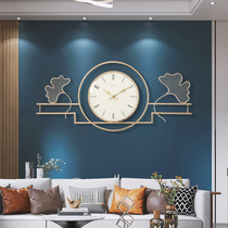 Fashionable light luxury wall clock Nordic simple living room decoration silent clock modern creative metal wall quartz clock