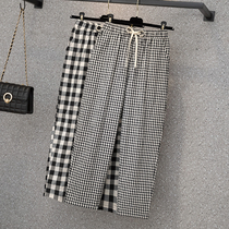 Large size womens pants 2021 summer thin casual pants women loose fat mom cotton and linen plaid pants show thin Harun nine-point pants
