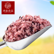 Taiwan rice ball rice mixed rice blood glutinous rice a stick holding passers-by rice ball two rice ball material formula light food