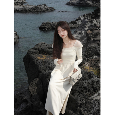 taobao agent Xia Shiwen Swan Lake temperament romantic net gauze stitching long -sleeved dress female in early autumn with fairy skirt