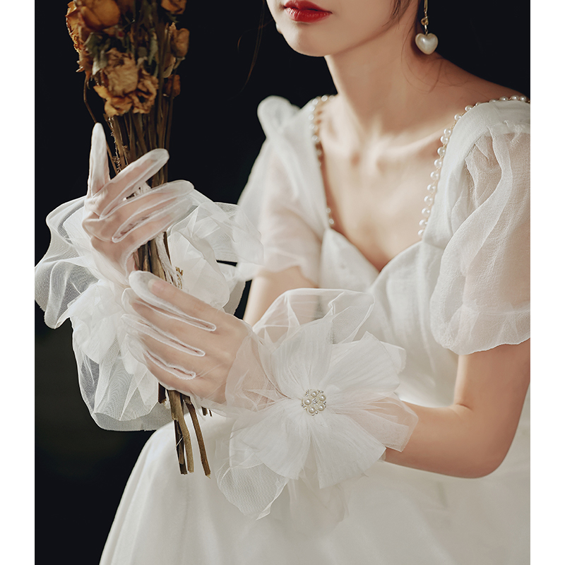 Bride White French Elegant Super Immortal Romantic Dress Yarn Gloves Pearl Wedding Dress Photo Accessories Lace