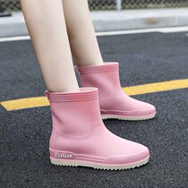 Rain shoes womens summer fashion water shoes wear cute waterproof rubber shoes short tube new velvet water boots non-slip middle tube rain boots