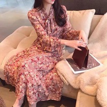 2021 early autumn new rouje floral dress French first love dress vintage chiffon V-neck dress long womens autumn clothes