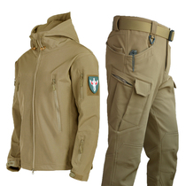 Shark skin soft shell suit suit men and women windproof waterproof outdoor breathable wear-resistant tactical mountaineering suit plus velvet winter