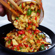 2 Bottled Hunan Farm Chili Sauce Dried Radish Hand-made Chopped Pepper Radish Strip Food Edemic Spicy and Crispy