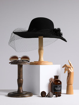 Hat shelf display put ornaments of the hanging hats clothing display rack upscale small display desktop high-end